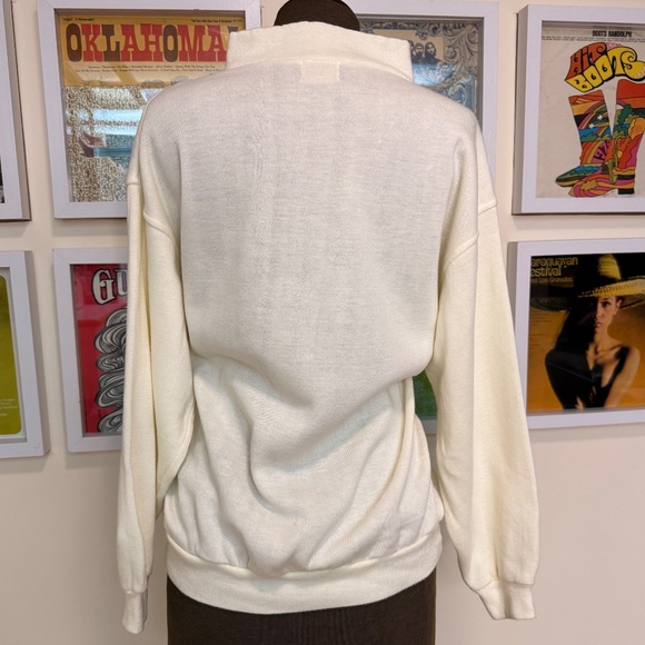 Vintage 90s Cream Embroidered Quarter-Zip Fleece Sweatshirt - Picture 5 of 8